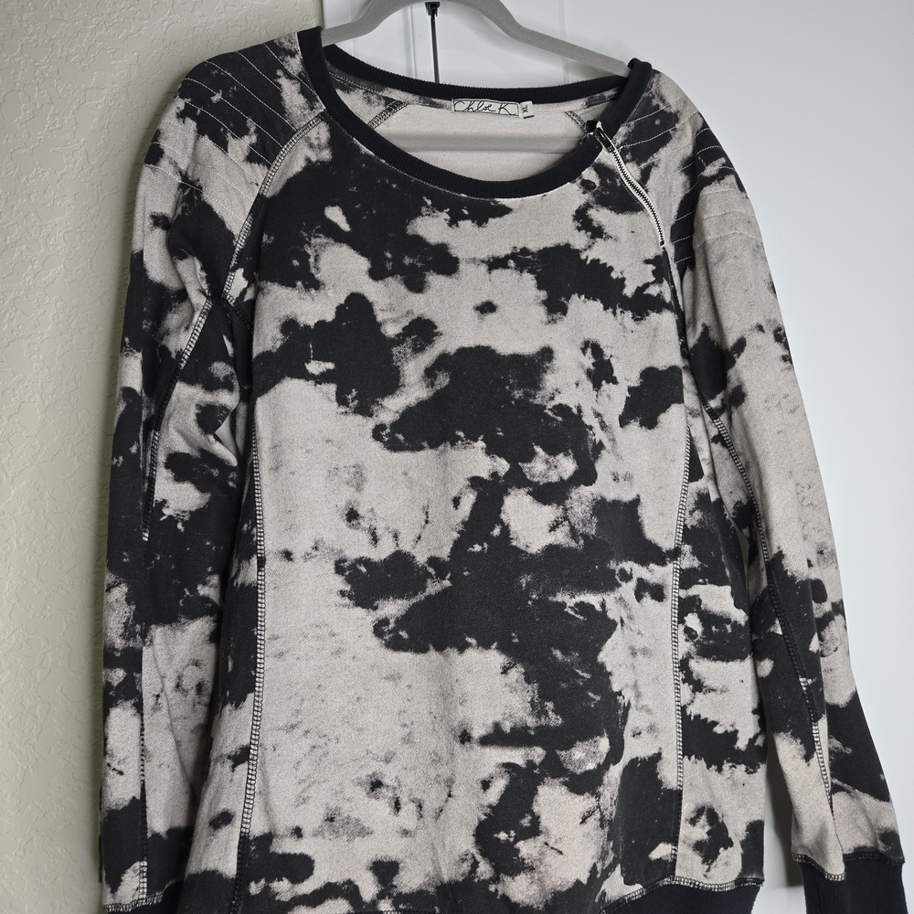 Chloe K Black and Cream Tie-Dye Sweatshirt
